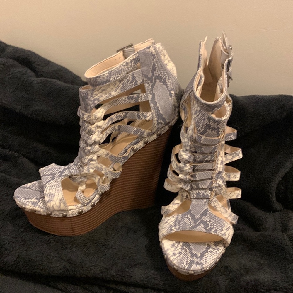 Snake skin wedges